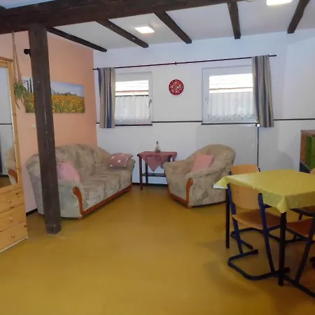 Haus Mit Der Roten Telefonzelle Privat bolig